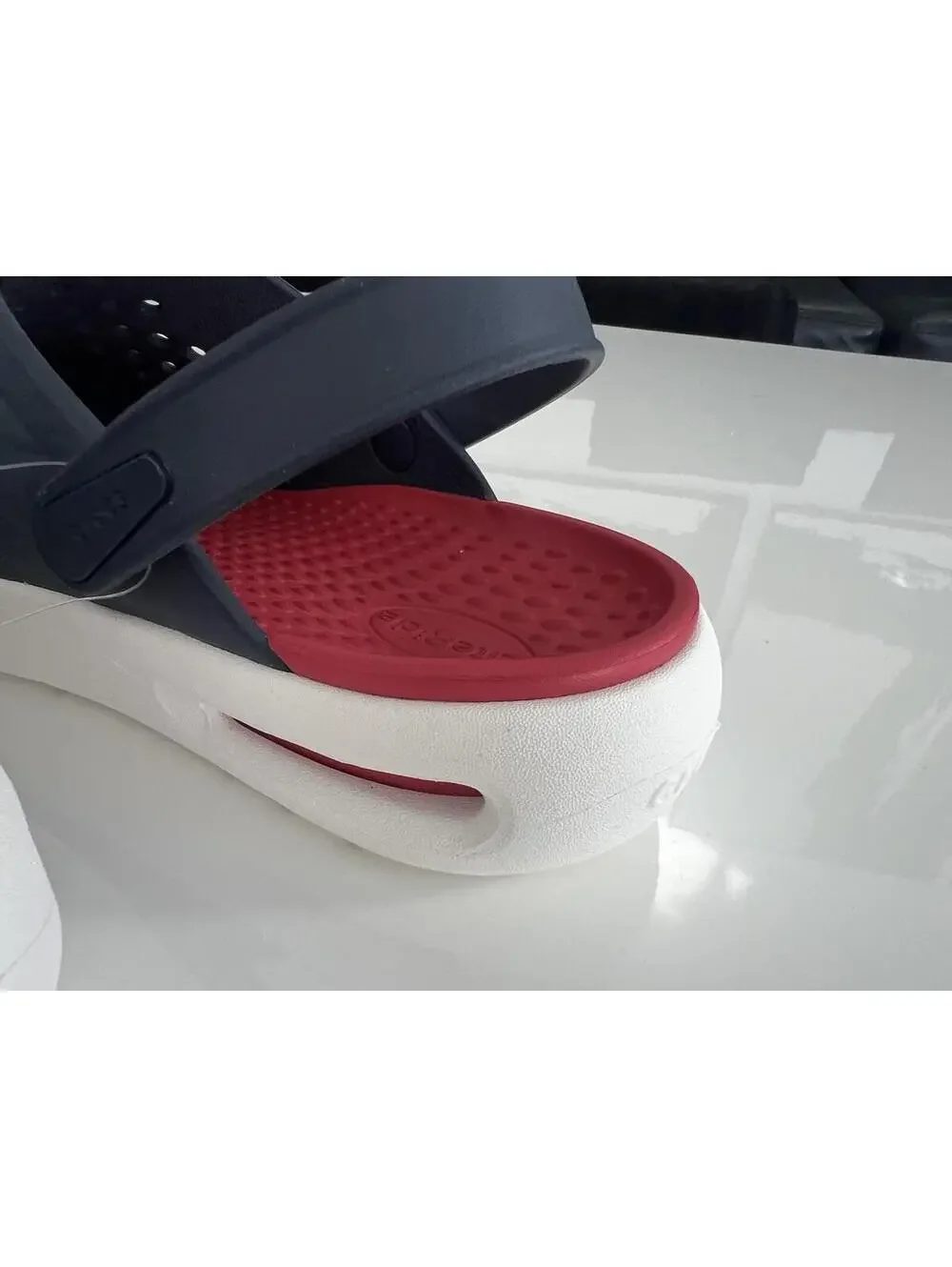 Crocs Inmotion Clogs Men's 8 Womens 10 Navy Blue White Red - Picture 6 of 9